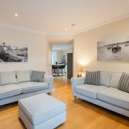 138 North Street - Luxury 2 Bed 2 Bath With Secret Garden, Summerhouse, Putting Green St. Andrews Exterior photo