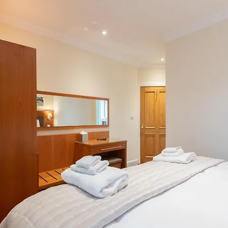 138 North Street - Luxury 2 Bed 2 Bath With Secret Garden, Summerhouse, Putting Green St. Andrews Exterior photo