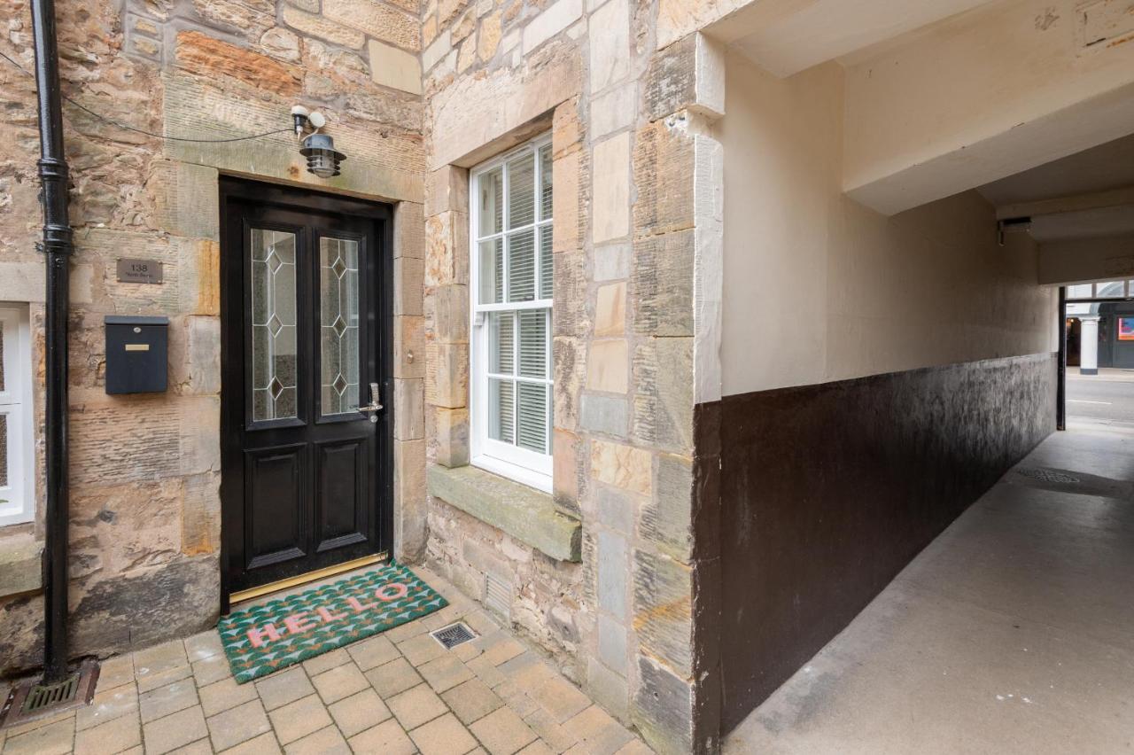 138 North Street - Luxury 2 Bed 2 Bath With Secret Garden, Summerhouse, Putting *