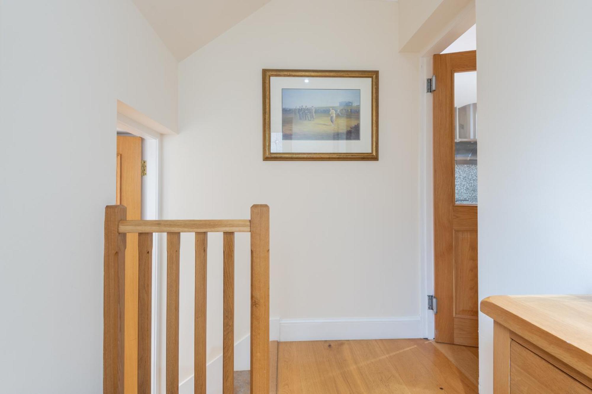 138 North Street - Luxury 2 Bed 2 Bath With Secret Garden, Summerhouse, Putting
