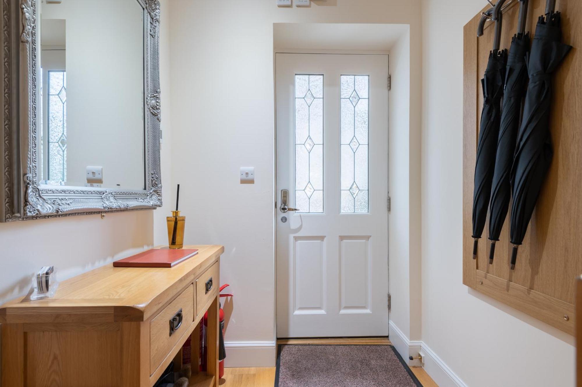 138 North Street - Luxury 2 Bed 2 Bath With Secret Garden, Summerhouse, Putting Apartamento